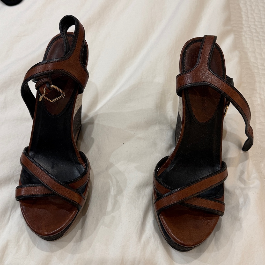 Authentic Burberry 7.5 Platform Sandals Brown And Black Strappy Heels